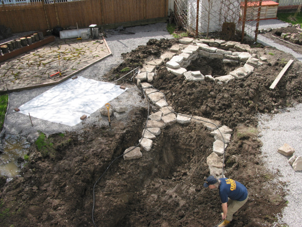 Jean-Yves Pelletier 築造 ~ 顏小梅之花園池塘, 2011