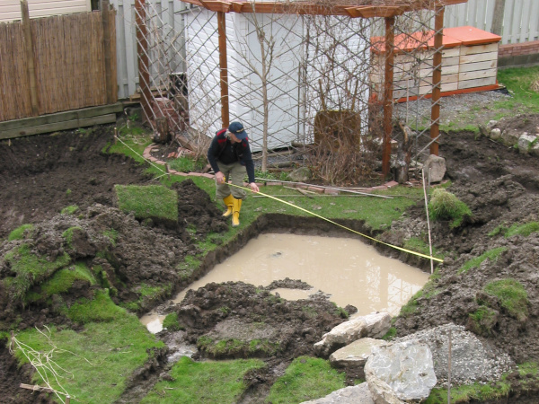 Jean-Yves Pelletier 築造 ~ 顏小梅之花園池塘, 2011