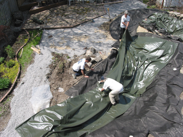 Jean-Yves Pelletier 築造 ~ 顏小梅之花園池塘, 2011